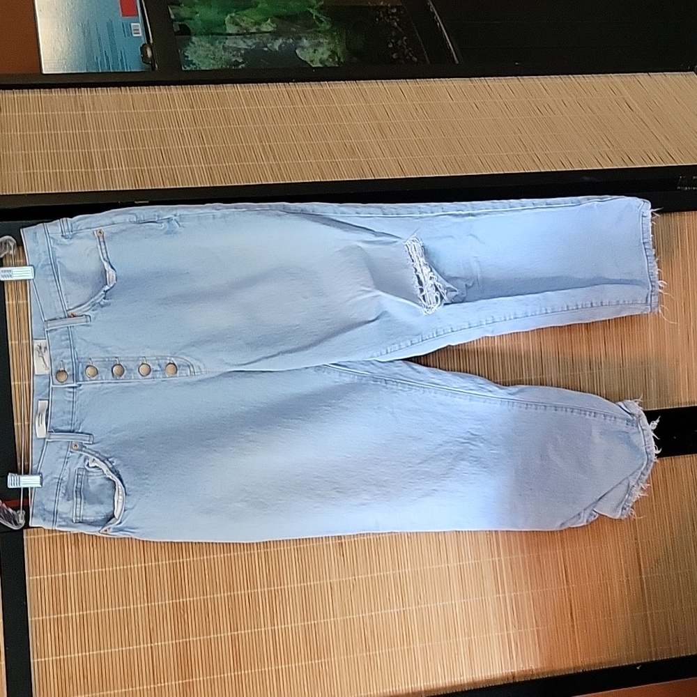 Sz 18 Universal Thread button fly jean straight leg